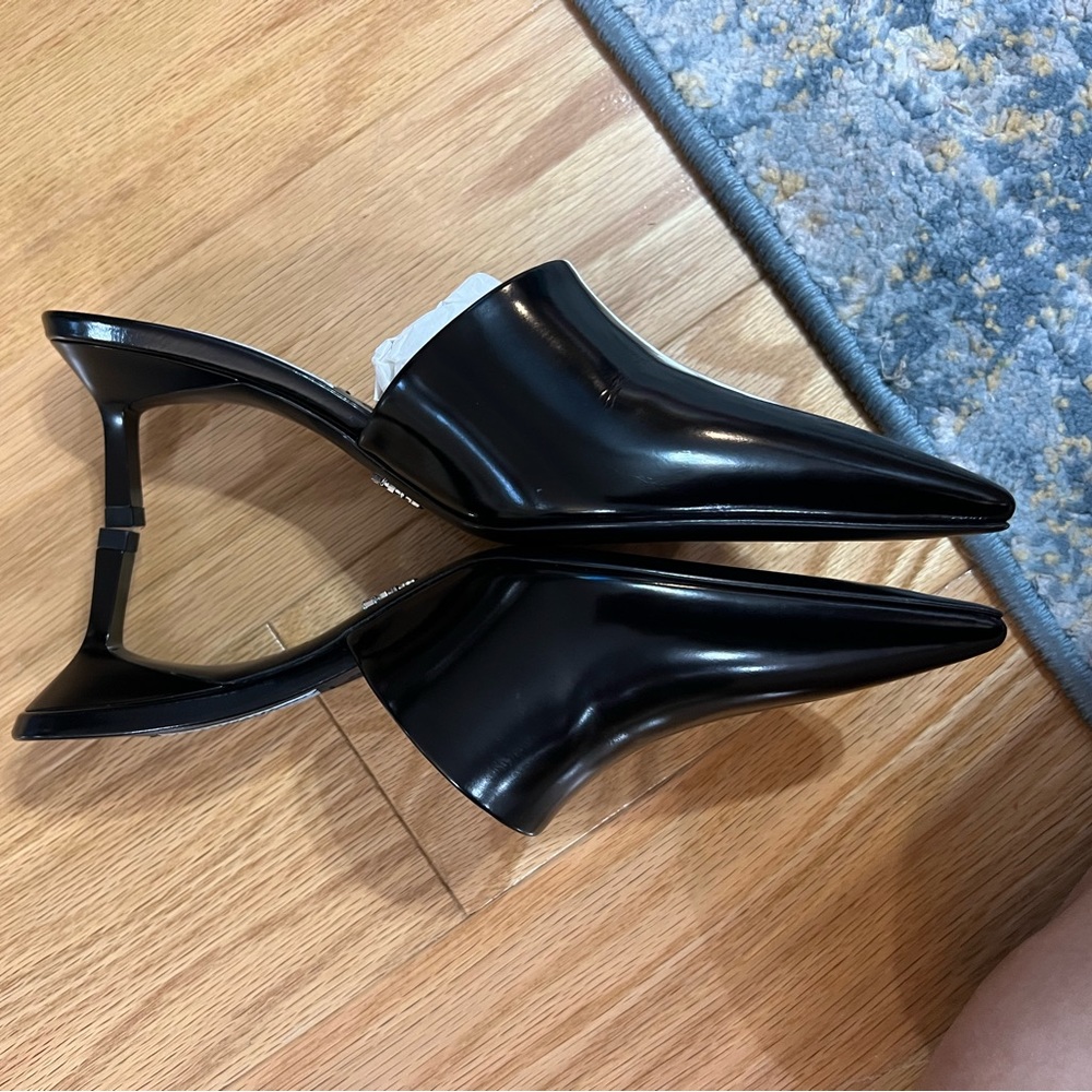 NEW Prada Logo Pointed Toe Mules in Black - Picture 5 of 11